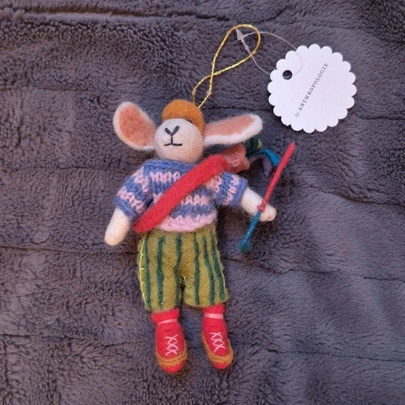 Golf Handmade Felt Bunny Ornament From Anthropologie, Brand New W Tags! - Picture 2 of 11